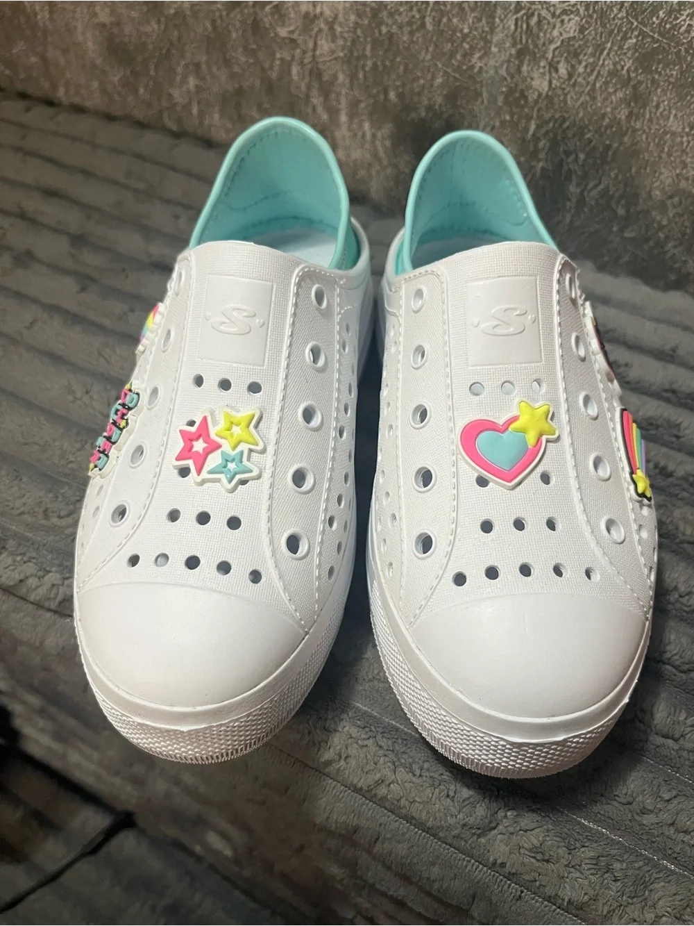 Sketchers Kids White Slip-On Platform Shoes with Mint Lining and Fun Charms